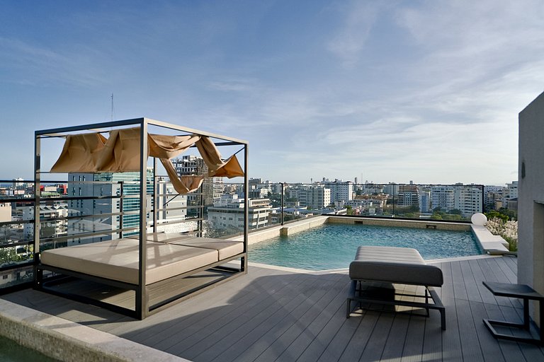 Regatta 2BR retreat near Blue Mall with pool and spa