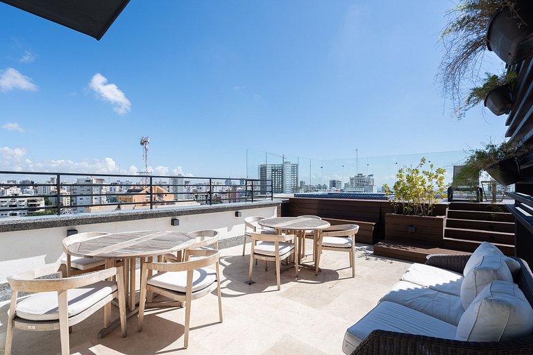 Downtown*Cozy*1br* POOL* 50MB| Yellowkey