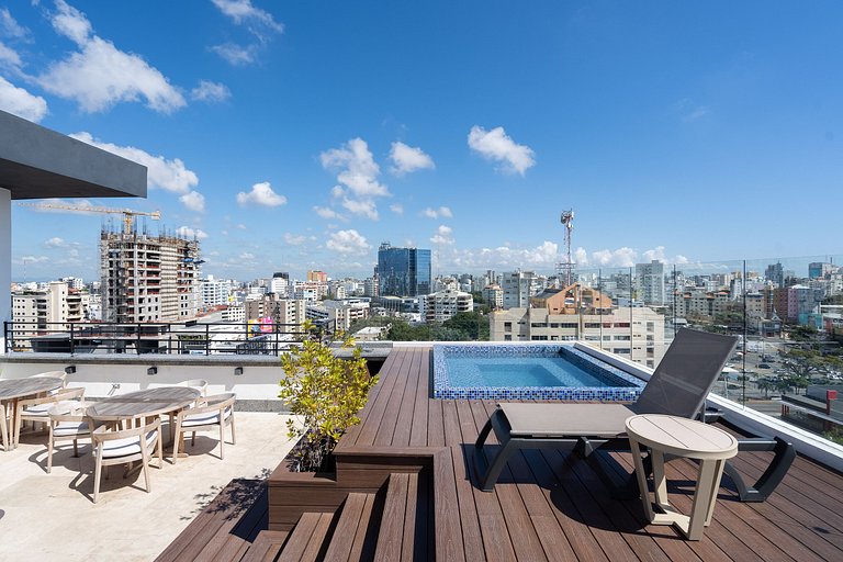 Downtown*Cozy*1br* POOL* 50MB| Yellowkey
