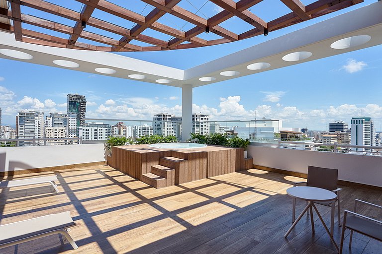 PrivateTerrace-BlueMall-Jacuzzi-AC-YellowKey