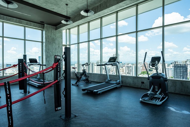 ★RooftopPool-CityViews-Gym-WiFi-A/C-1BR-YellowKey★