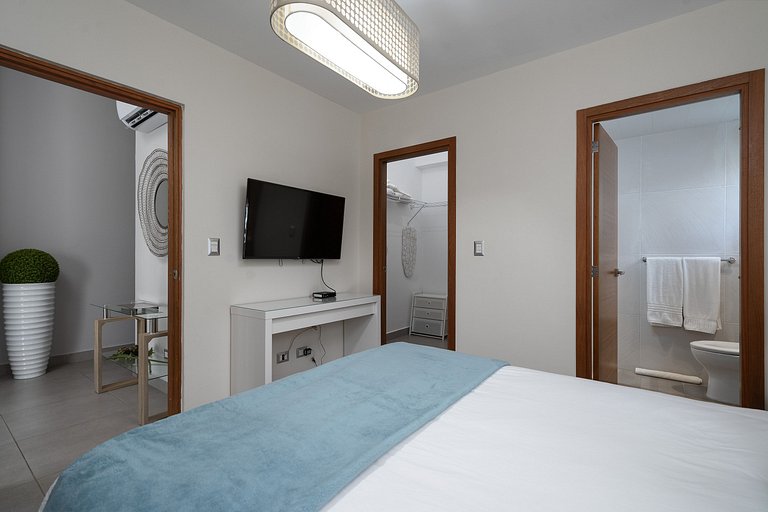 BestLocation-Cozy-piantini-NearBlueMall-YellowKey*