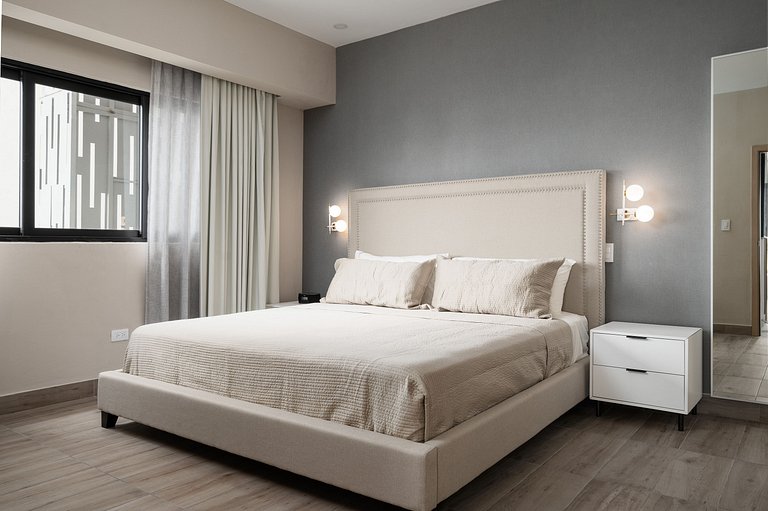 Stunning W/ KingBed In Regatta Living By YellowKey