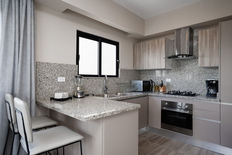Stunning W/ KingBed In Regatta Living By YellowKey