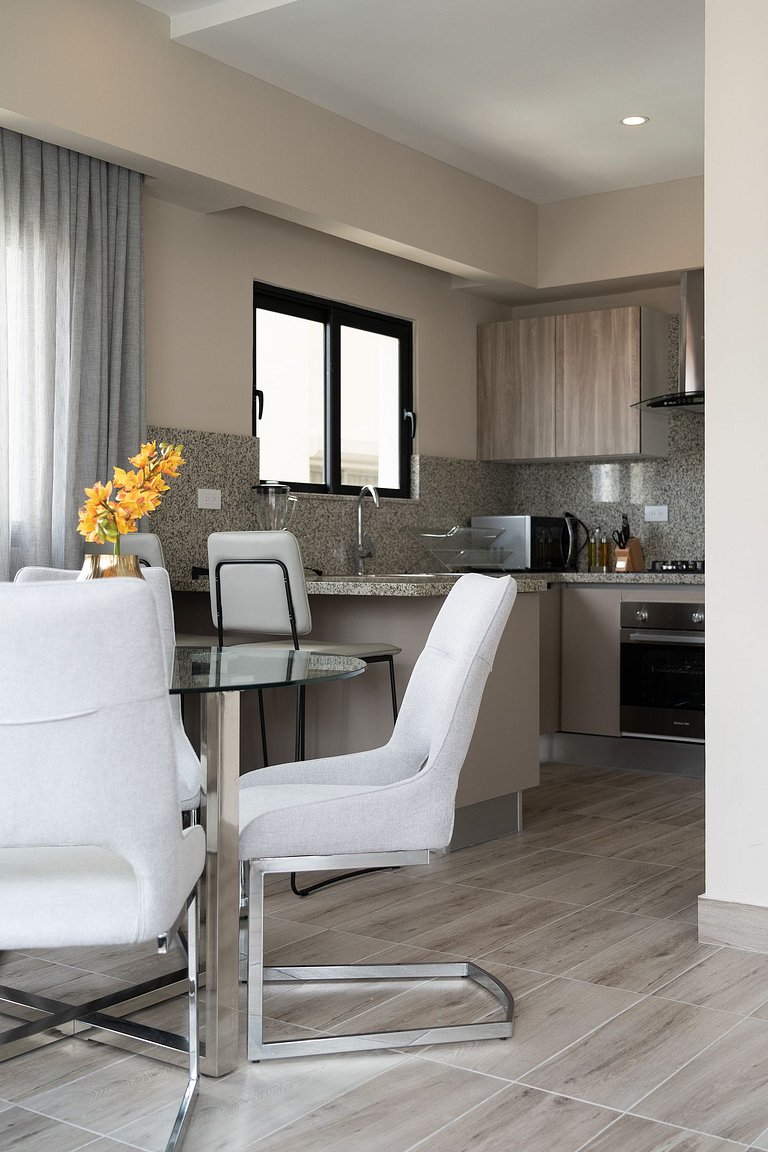 Stunning W/ KingBed In Regatta Living By YellowKey