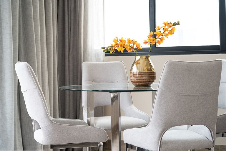 Stunning W/ KingBed In Regatta Living By YellowKey