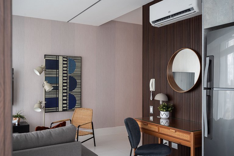 Piantini 1BR Gem Near Blue Mall, Rooftop Pool & Balcony | YK