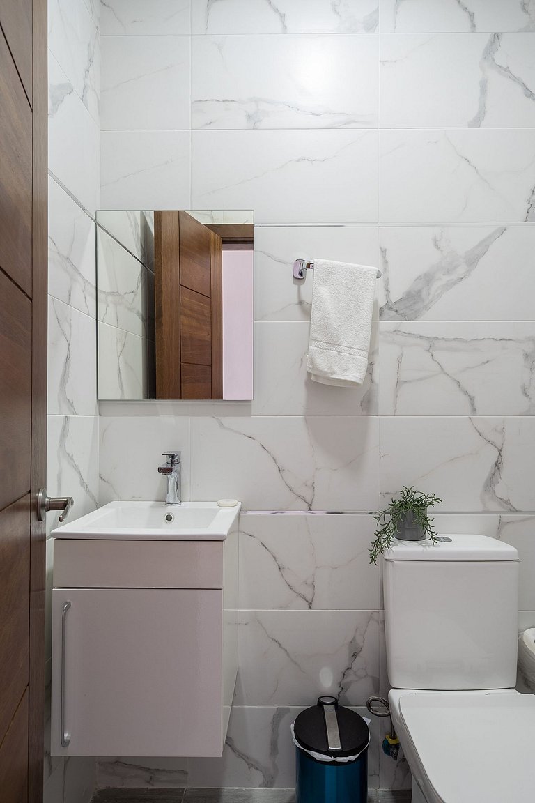 Stunning*1BR* BreathtakingViews,Pool & Gym - YK