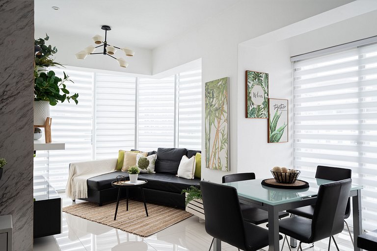 Stylish 1BR · View · WiFi · Gym · YellowKey