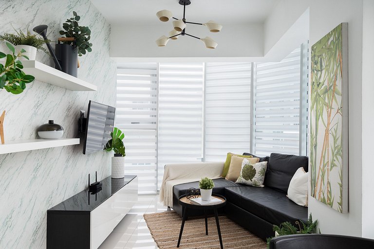 Stylish 1BR · View · WiFi · Gym · YellowKey