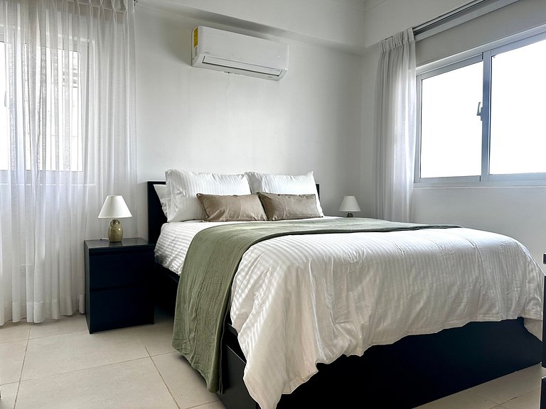 Stunning Views, Pool, AC, WiFi - Perfect Getaway by Yellowke