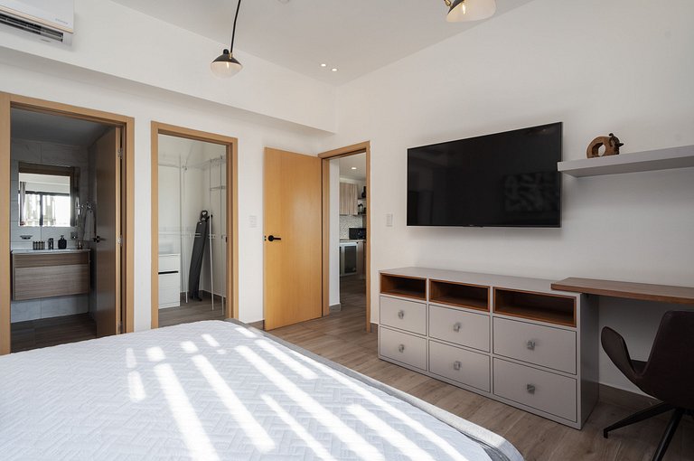Amazing Apt W/ Pool In Regatta Living By YellowKey