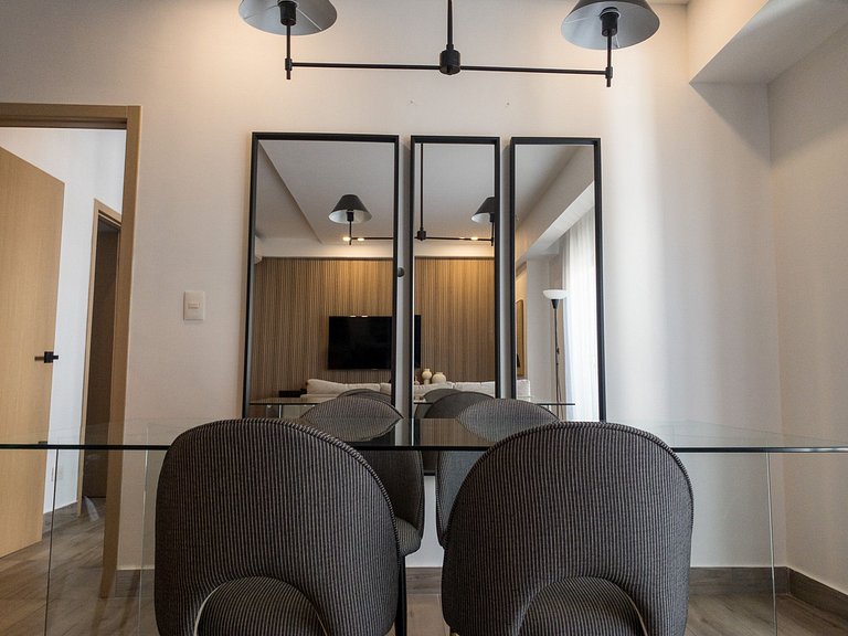 Regatta living apartment near Blue Mall with pool, spa and f