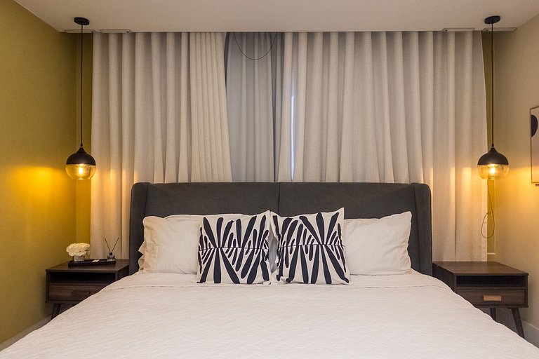 Central Piantini 1BR Near Blue Mall, Pool & Gym | YellowKey