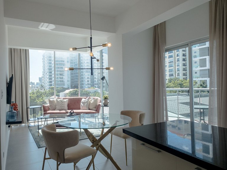 Amazing City Views W/ Best Location By YellowKey