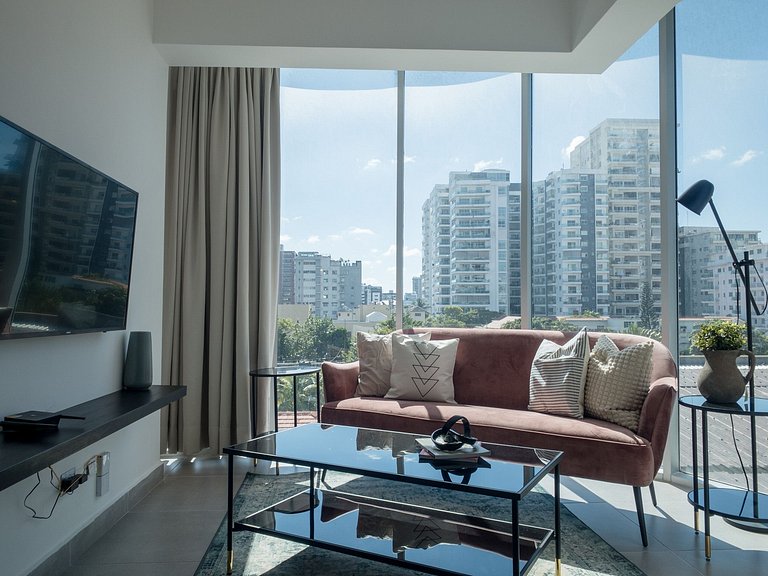 Amazing City Views W/ Best Location By YellowKey