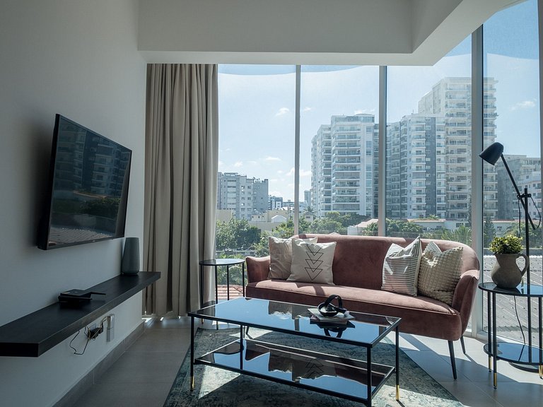 Amazing City Views W/ Best Location By YellowKey