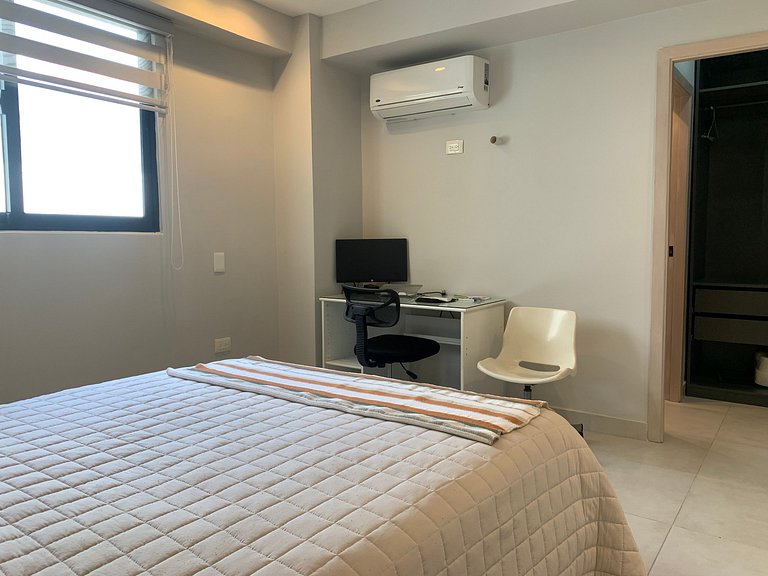 Serenity In City Center W/ Pool & Gym By YellowKey