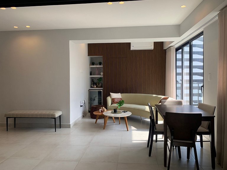 Serenity In City Center W/ Pool & Gym By YellowKey