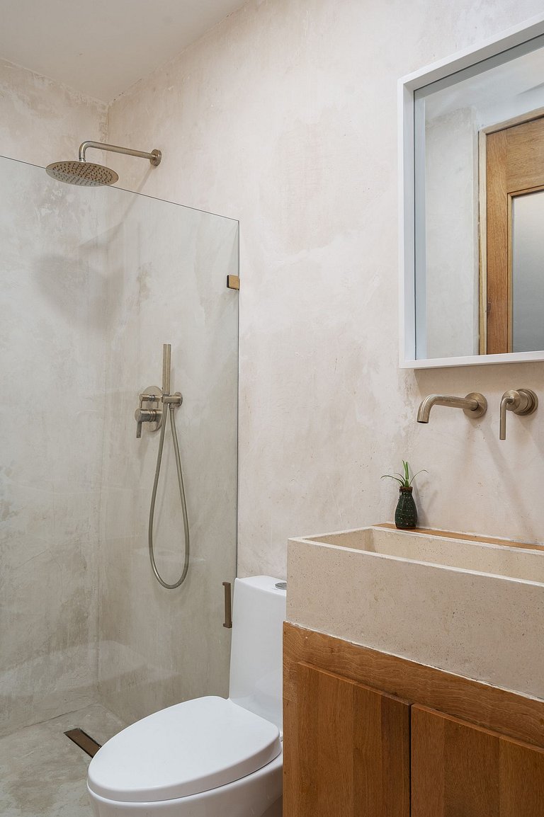 Chic Oasis: 2BR + Family Room Private Pool In Zona Colonial