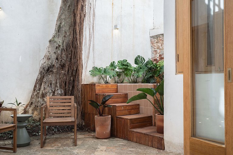 Chic Oasis: 2BR + Family Room Private Pool In Zona Colonial