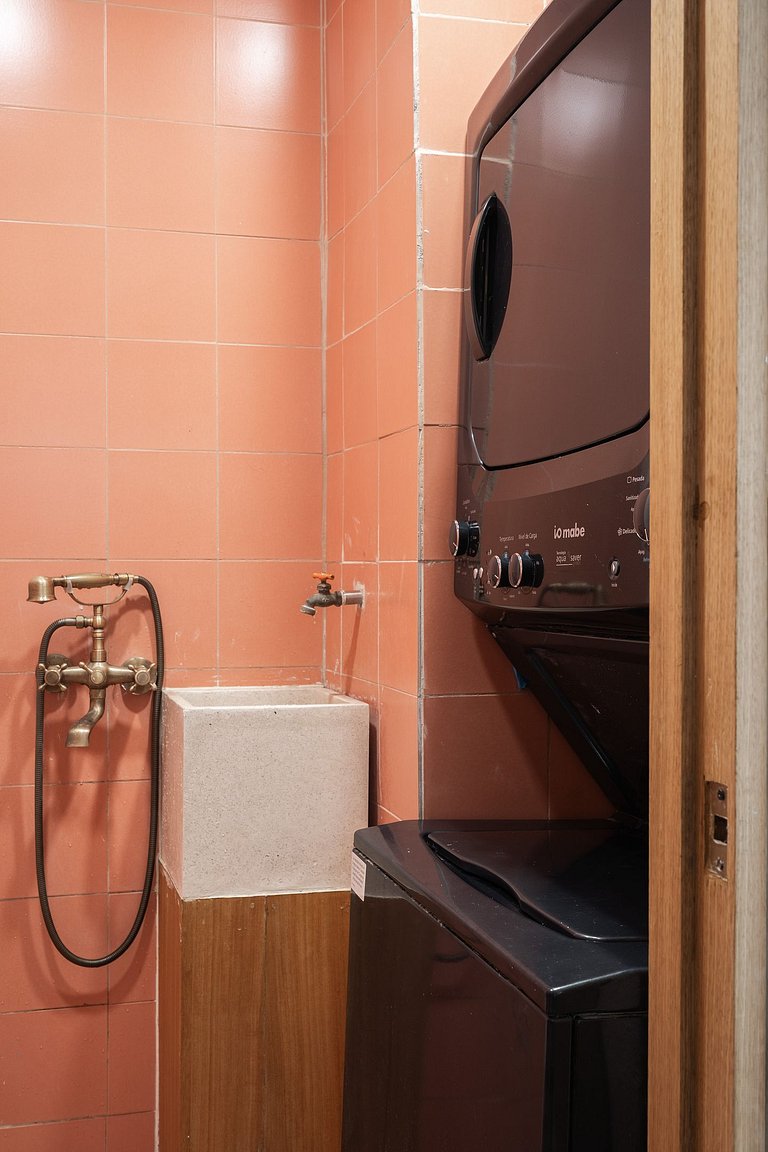 Chic Oasis: 2BR + Family Room Private Pool In Zona Colonial