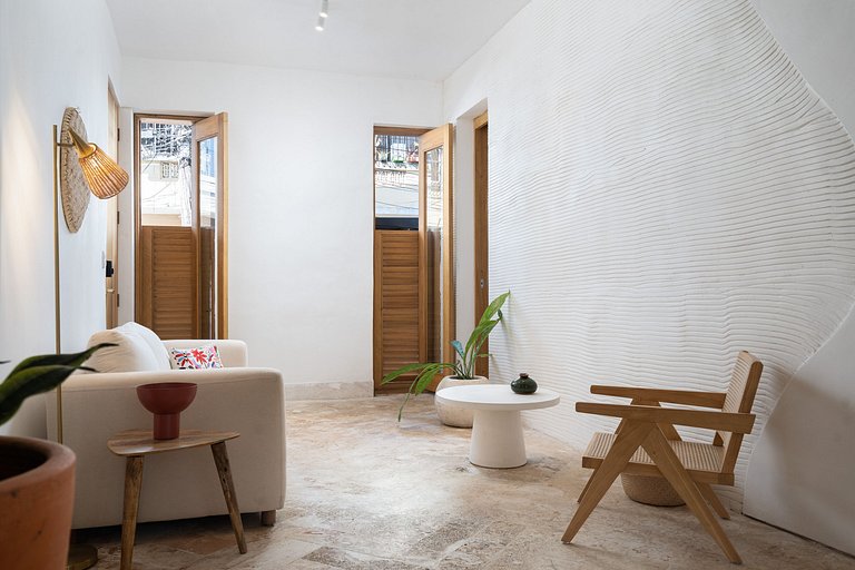 Chic Oasis: 2BR + Family Room Private Pool In Zona Colonial