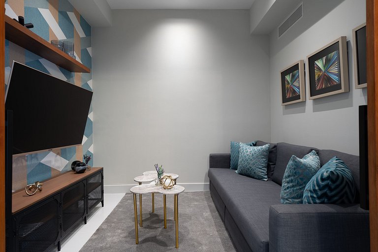 Newest&MostLuxurious-w/Pool-WiFi-Gym-A/C-YellowKey