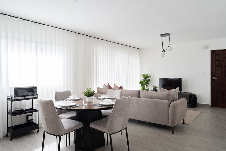 Modern 2BR ·Gazcue · 5min to Monuments · YellowKey