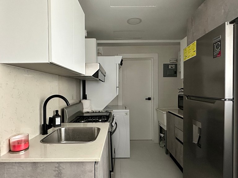 Compact 1BR in Piantini with Pool Access | YK