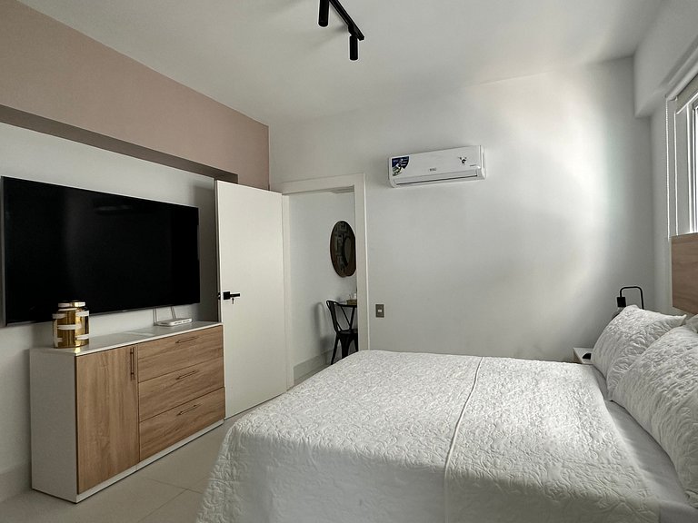 Compact 1BR in Piantini with Pool Access | YK
