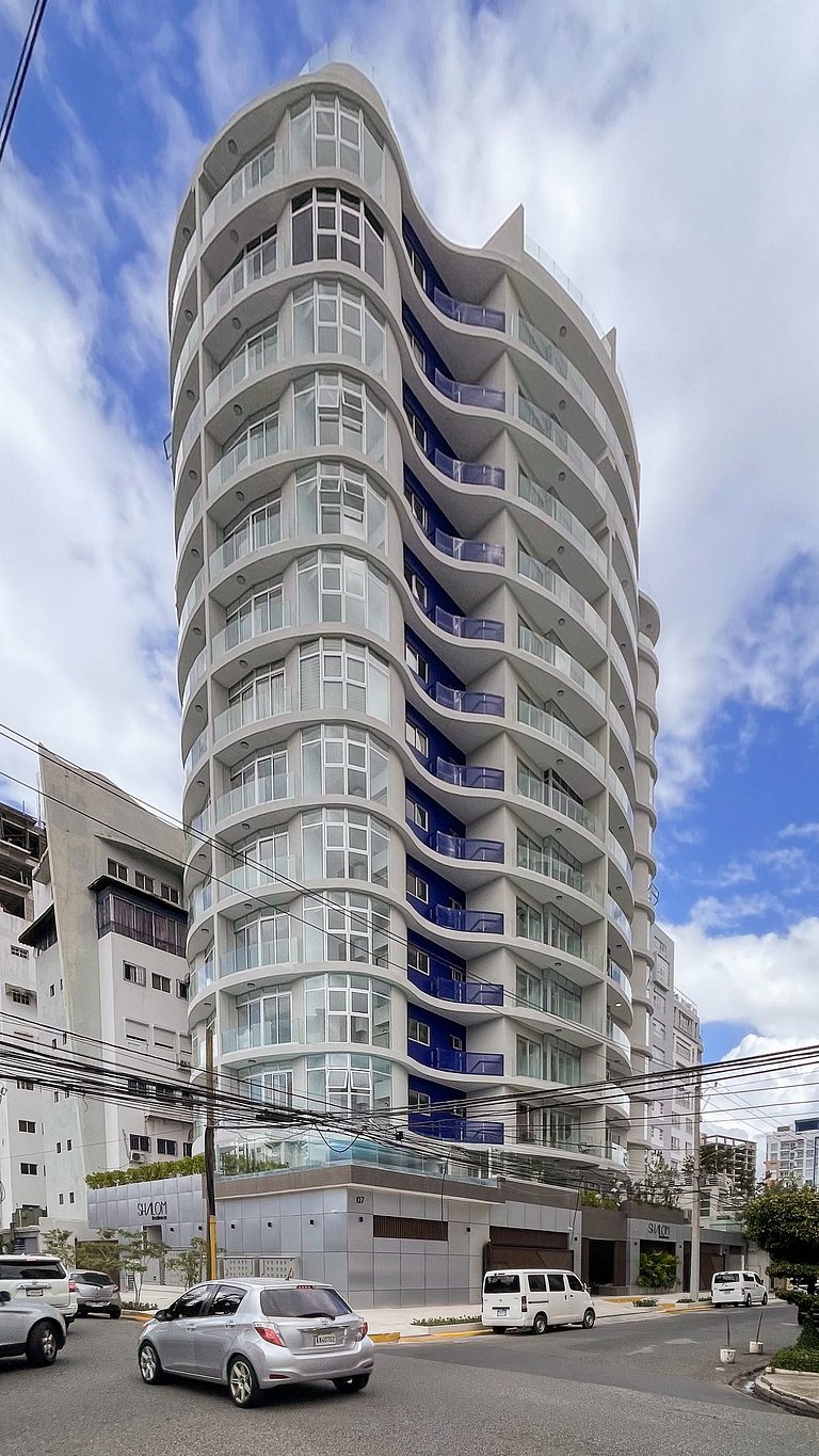 Compact 1BR in Piantini with Pool Access | YK