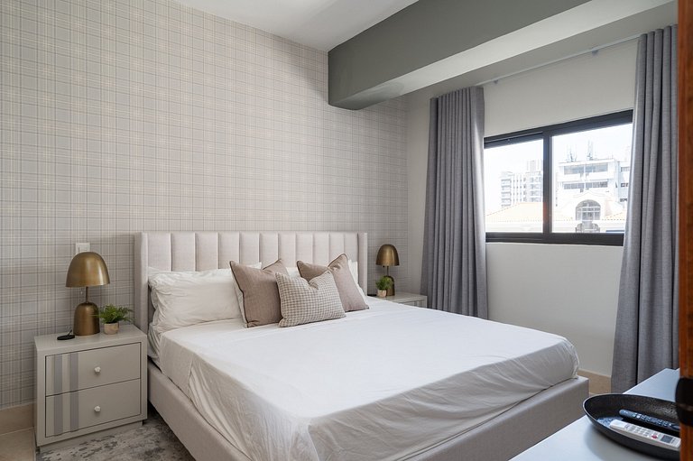 Cozy Retreat w/Rooftop, Pool, CityCenter YellowKey