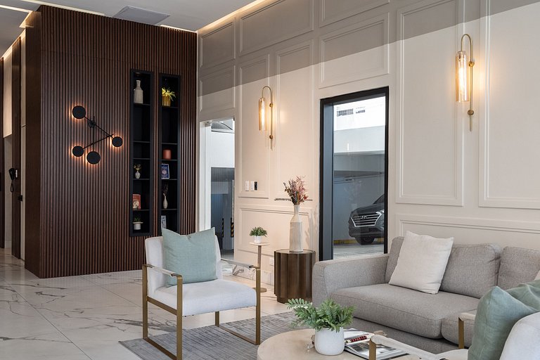 Cozy Retreat w/Rooftop, Pool, CityCenter YellowKey
