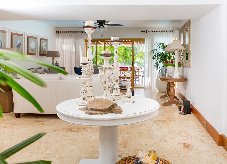 Luxurious villa in casa de campo