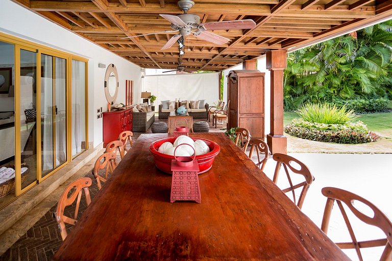Luxurious villa in casa de campo