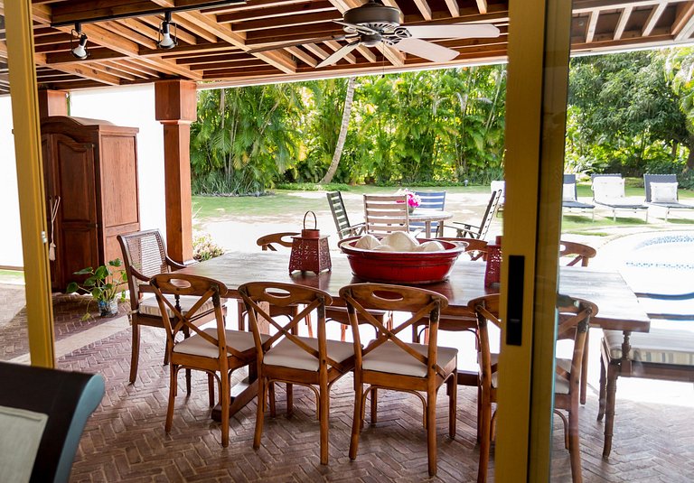Luxurious villa in casa de campo