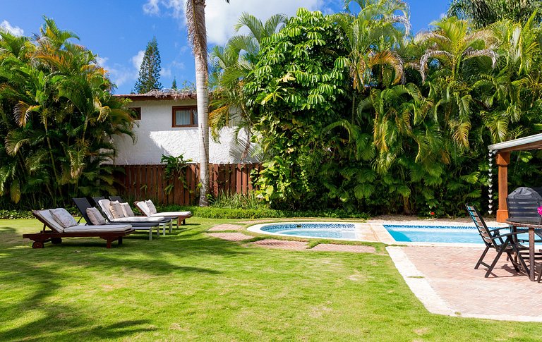 Luxurious villa in casa de campo