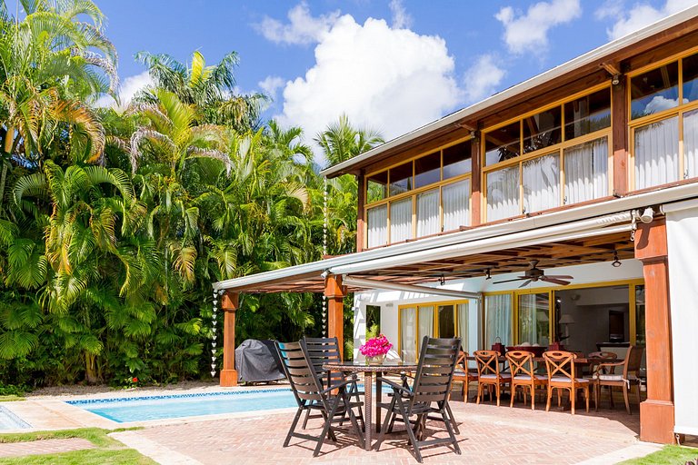 Luxurious villa in casa de campo