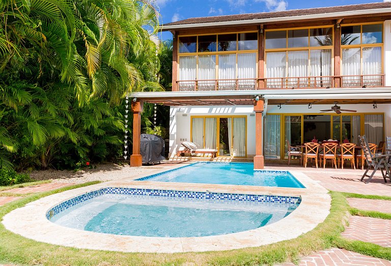 Luxurious villa in casa de campo