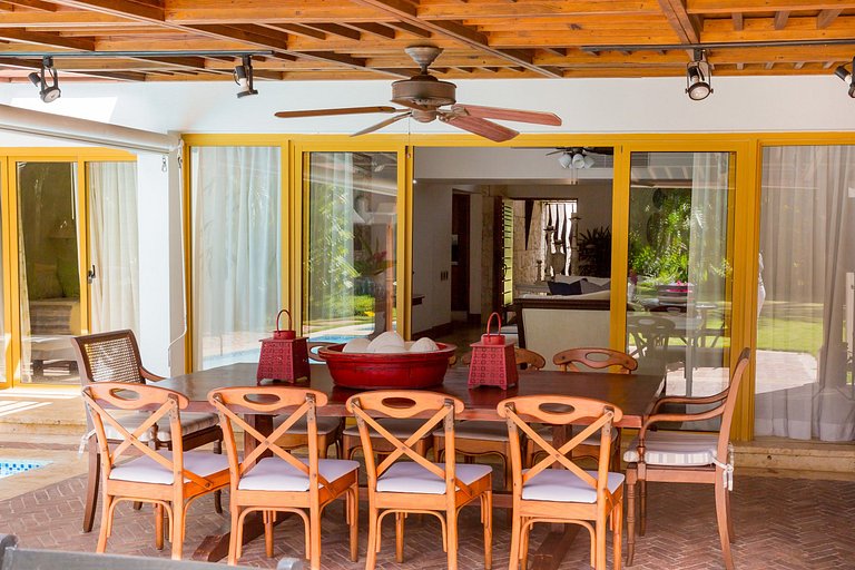 Luxurious villa in casa de campo