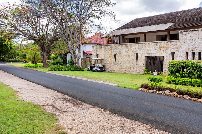 Luxurious villa in casa de campo