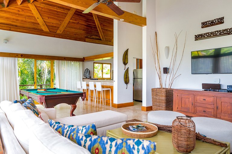 Luxurious villa in casa de campo
