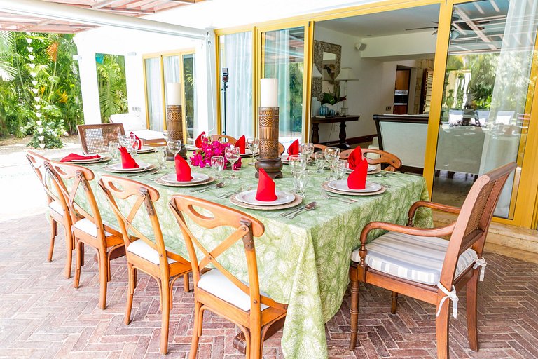 Luxurious villa in casa de campo