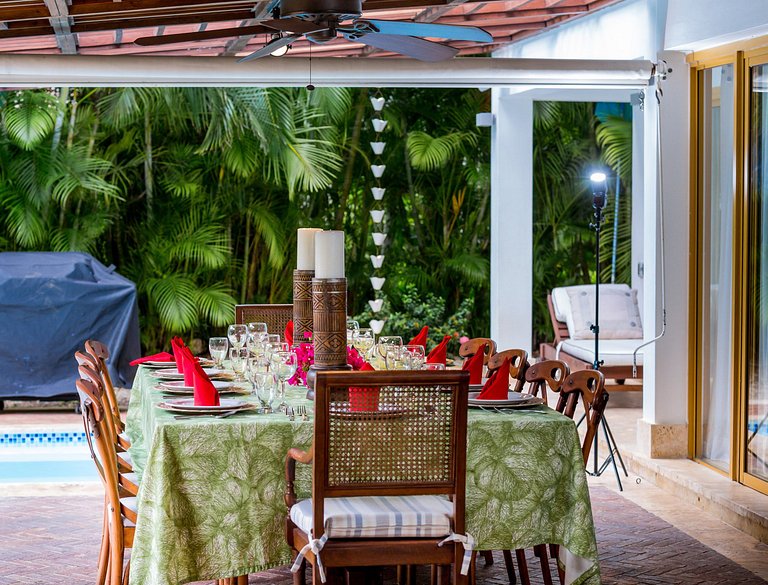 Luxurious villa in casa de campo