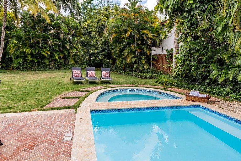 Luxurious villa in casa de campo