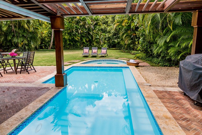 Luxurious villa in casa de campo