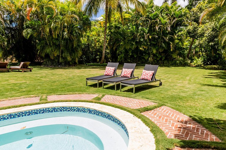 Luxurious villa in casa de campo