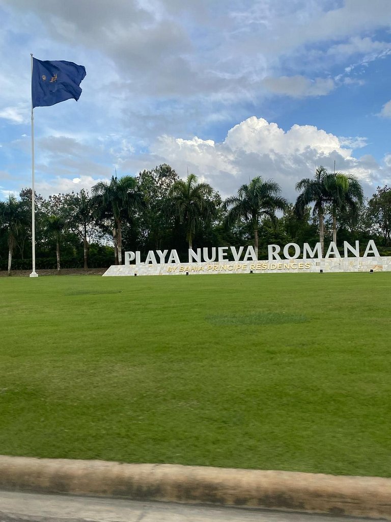Villa Valdivia, Serene Retreat w/ Private Pool, Nueva Romana