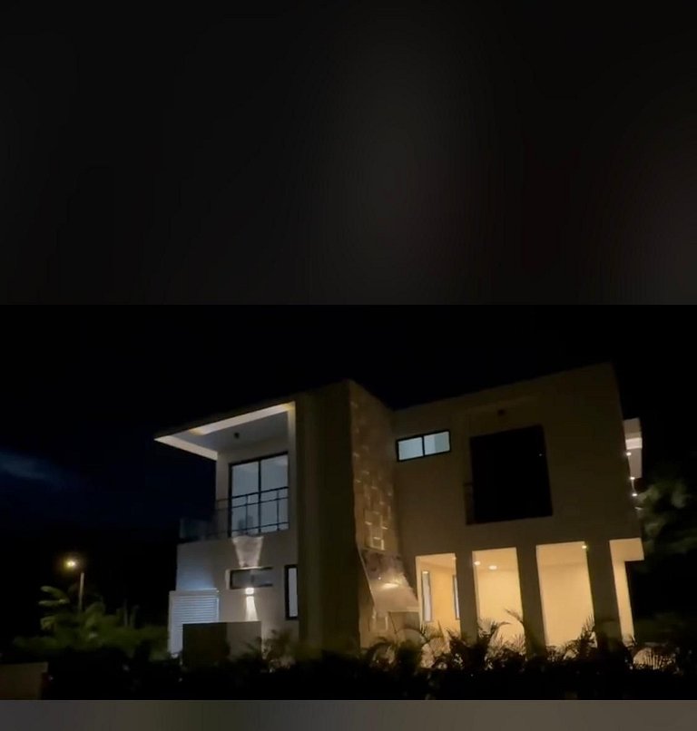 Villa Valdivia, Serene Retreat w/ Private Pool, Nueva Romana
